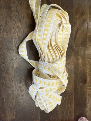 5/8" Blanco Amarillo CINTA 15 yardas ribete costura manualidades Foto 1 de 4