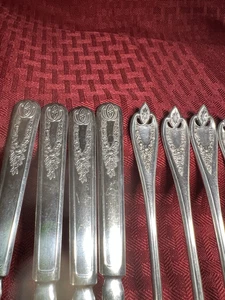 1847 ROGERS*OLD COLONY*PARTIAL SET W/MANY RARE PIECES*EXCELLENT CONDITION - Picture 1 of 10