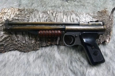 Pistola de aire comprimido vintage 'Benjamin Franklin' modelo 132 .22 Cal SR# B31811 Foto 1 de 4