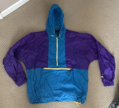 Cortavientos vintage Helly Hansen con capucha empaquetable, XL, USADO EN EXCELENTE ESTADO Foto 1 de 4