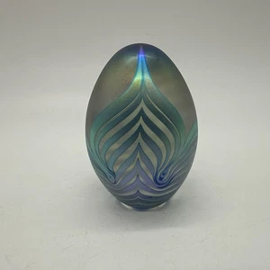 Vintage 1985 Robert Eickholt Studio Kunst Glas Briefbeschwerer irisierend gezogene Feder - Bild 1 von 8