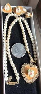 1928 Brand Heart Pendant Pearl Necklace +2 pr Earrings Pink Roses - Picture 1 of 4