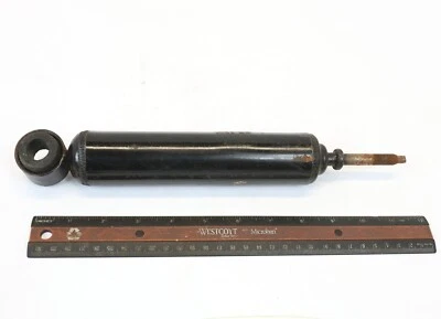 Amortiguador Willys 194OS y 1950 como nuevo fabricante original pieza Willys # 806449 Foto 1 de 4