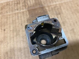 Un cilindro usado de una recortadora de cuerdas de eje curvo Stihl FS56 - Imagen 1 de 5