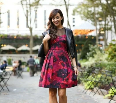 Vestido Maggy London Para Mujer 4 Rojo Marnie Negro Floral Ilusión Yugo Ajuste Acampanado Foto 1 de 4