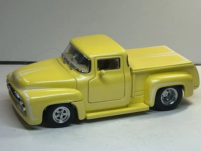 Ford F-100 Street Machine Pickup Danbury 1956 como nuevo amarillo fundido a presión 1:24 Foto 1 de 4