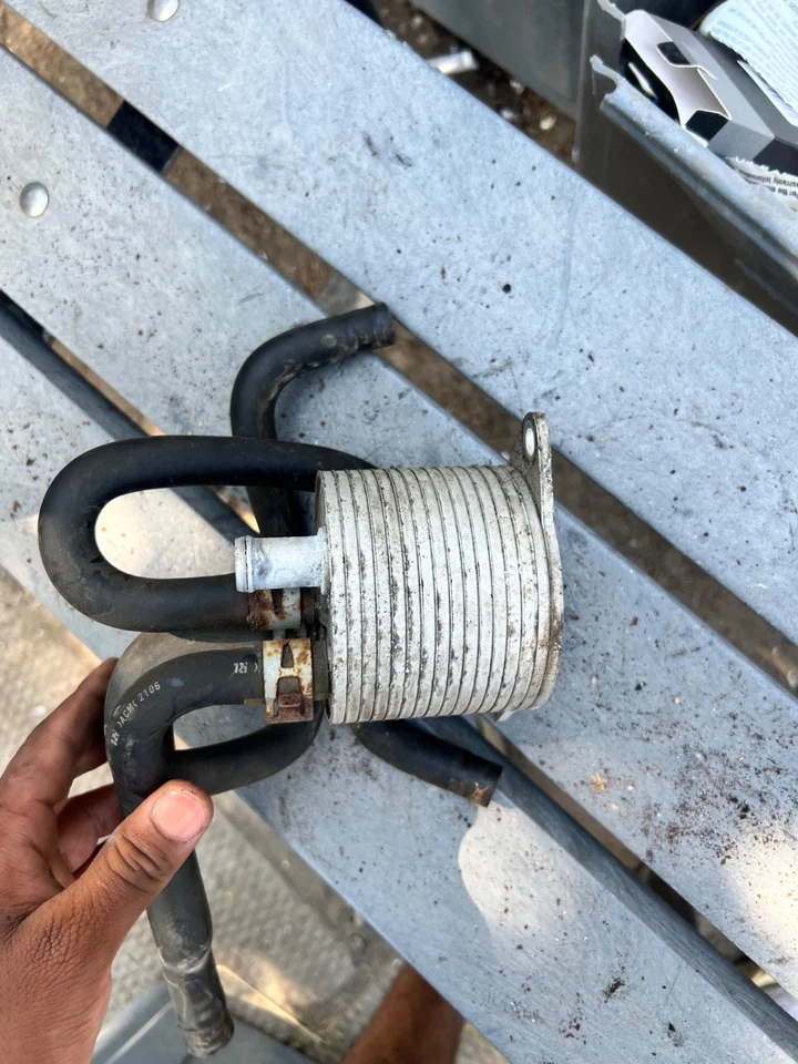 2012 subaru impreza oil cooler - Image 1 of 3