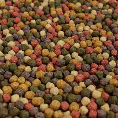 KOI-SHOP KOIFUTTER * 5 Sorten Mix * 5 kg Spirulina Algen Grower Fischfutter KOI PELLETS