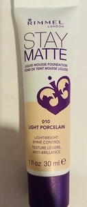 Rimmel Stay Matte Liquid Mousse Foundation 010 Light Porcelain - Picture 1 of 2