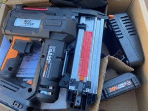 Worx WX840L 20V PowerShare NailForce 18 Stärke Brad Nagel & Tacker (NEU) - Bild 1 von 5