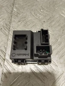 control unit for electric sliding sunroof control Audi A8 2014 4H0959591A - Picture 1 of 3