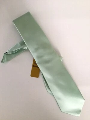 NUEVO CON ETIQUETAS Oliver George Juego de Corbata Para Hombre Pañuelo de Bolsillo Verde Primavera Pálido NUEVO Foto 1 de 4