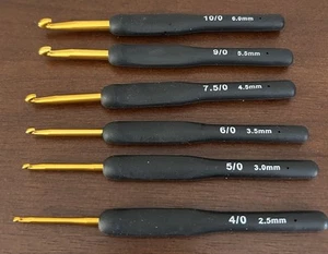 Lotto di 6 ganci per uncinetto impugnature ergonomiche morbide per principianti - Foto 1 di 3
