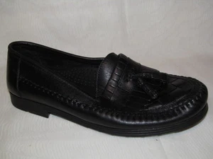 EARTH SHOE BLACK LEATHER SLIP ON WOVEN TASSEL KILTIE MOC LOAFERS SHOES MENS SZ 8 - Picture 1 of 9