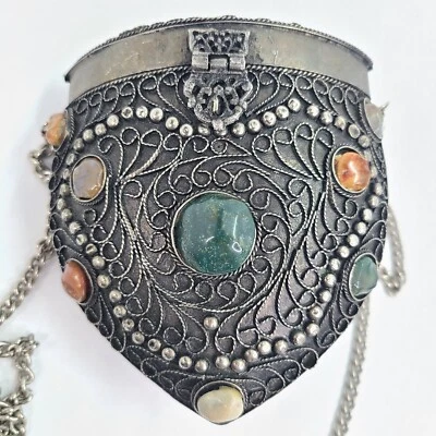 Cartera de Metal Sajai de Colección Imitación Piedras Preciosas Cabujones Ren Faire Cartera Juegos con disfraces Foto 1 de 4