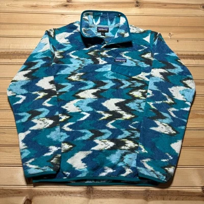 Jaqueta Pulôver de Lã Patagonia Synchilla Snap-T Geométrica Decote Simulado Tamanho Pequeno - Imagem 1 de 4