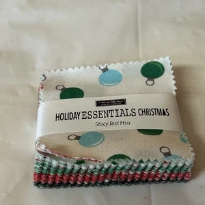 Moda Holiday Essentials Mini Charm Pack Stacy Iest Hsu Christmas 100% Cotton 10c - Picture 1 of 10