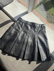 Hollister Faux Leather Pleated Mini Skirt Ultra High Rise Black Size Small - Picture 1 of 6