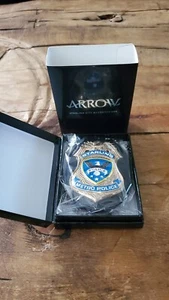 DC Collectibles CW ARROW Starling City Police Badge 1:1 NEW - Picture 1 of 4