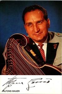 Tarjeta firmada con autógrafo de Alfons Bauer compositor alemán lista de canciones EMI Electrola - Imagen 1 de 2
