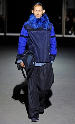 NWT Dries Van Noten Fall 2014 Men’s Runway Pullover Size 52 Large - Image 1 of 4