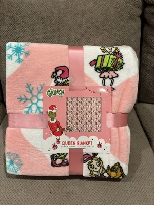 GRINCH & MAX dog Queen Full 90x90" Plush Pink Blanket Throw Christmas Tree - Image 1 of 4