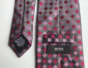 Hugo Boss grey & pink checkered Silk tie Made in Italy ๐ฎ๐น - Picture 1 of 5