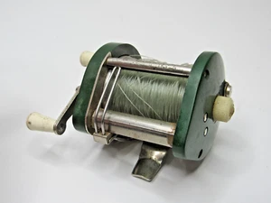 Carrete de pesca vintage Ocean City 1581 cebo fundición verde funciona bien #US29 - Imagen 1 de 11
