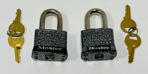 Candado Master Lock 1 9/16" #380D con rustoleo resistente a la intemperie - lote de 2 - Imagen 1 de 4