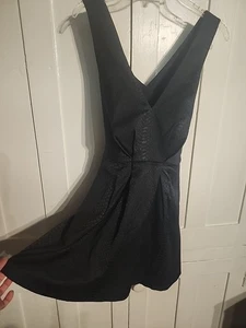 Schwarzes Kleid, Schlangenledermuster, gekreuzter Rücken, Damen S, Neu mit Etikett - Bild 1 von 11