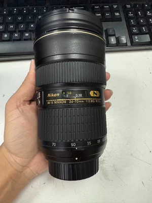 Nikon AF-S NIKKOR 24-70mm f/2.8G ED Lens W/ Fron t+ Rear Caps - 95% New - Image 1 of 4