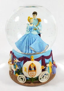 Disney Cinderella & Prince Snow Globe Music Box “I Love You Truly” By Enesco - Picture 1 of 5