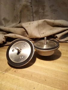 Teac R 1000 Reel To Reel Hubs - Picture 1 of 2