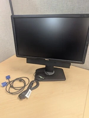 Dell UltraSharp U2212HMc Monitor 22" Widescreen DVI-VGA-DisplayPort 1920x1080 - Image 1 of 4