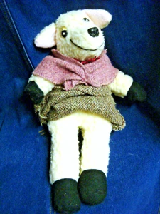 15" SCOTTISH WOOL LAMB DOLL Hebridean Guest House Stornoway Island of Lewis 1989 - Picture 1 of 12