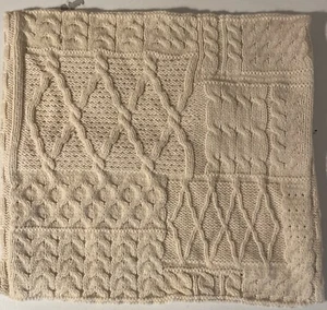 Pillow Cushion Cover Case Ireland 100% Merino Wool Cream Cable Knit - Picture 1 of 8