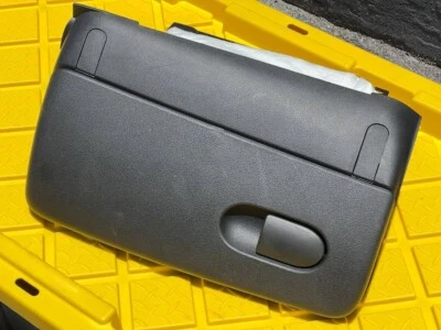 Mini Cooper S F56 OEM guantera compartimento de almacenamiento 2014-2021 Foto 1 de 4