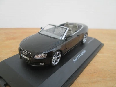 Audi A5 Cabriolet - 1/43 Schuco Foto 1 de 4