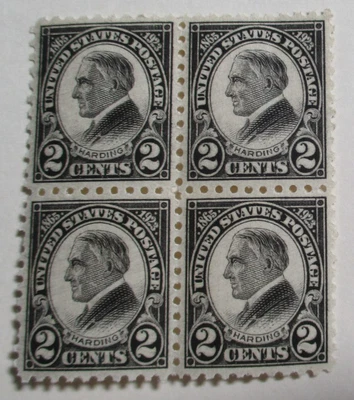 U.S.  Sc#612 BLACK HARDING  BLK of 4 TOP 2 VLH OG  BOTTOM 2 MNH OG CAT $90.00 - Image 1 of 2