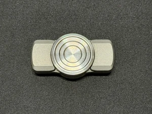 🔥ModusWorks Titanium Thinamathing Bar Fidget Spinner Rare🔥 - Bild 1 von 3