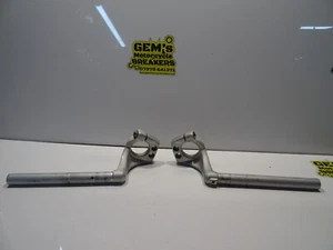 Clip a izquierda y derecha Triumph Sprint ST 1050 - Imagen 1 de 6