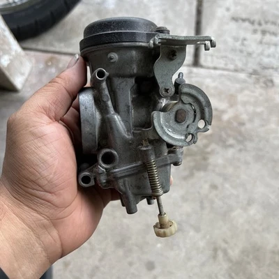 Suzuki Gz250 01 Mikuni Carburetor Used  (needs Rebuild) Still Works - Image 1 of 4