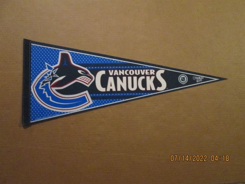 NHL Vancouver Canucks Vintage Circa 1990's Team Logo Hockey Pennant #2 Cover