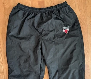 Pantalones De Colección Años 90 Chicago Bulls Logo 7 Nylon Grandes Negros Forrados Cremallera Tobillo Talla XL 32"L - Imagen 1 de 12