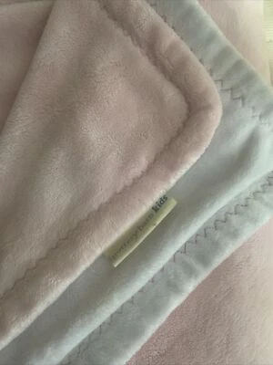 Manta de cuna Pottery Barn niños bebé niña terciopelo amoroso rosa blanco Minky en muy buen estado Foto 1 de 4