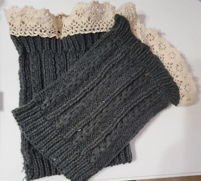 Puño de bota gris tejido Victorian Trading O'Hara con encaje de ganchillo marfil 6b Foto 1 de 4