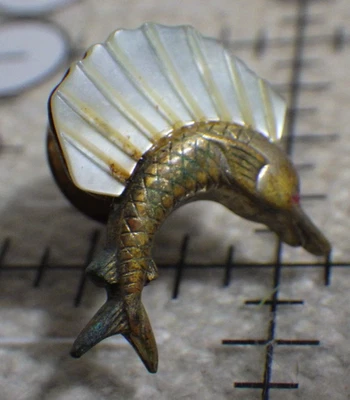 De colección Latón Corbata Sombrero Solapa Abrigo Pin Tachuela Espada Pez Marlín o Pez Vela MOP 3/4" Foto 1 de 3