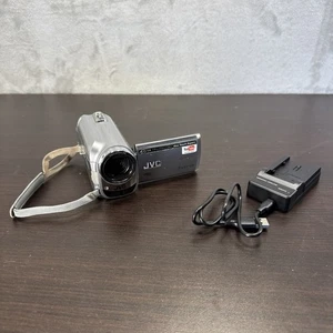 JVC Everio GZ-MG630SU Camcorder 60 GB HDD Bundle w/ Charger & Battery Working - Picture 1 of 8
