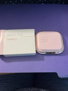 MARY KAY VINTAGE ~ Compact #3270 ~ Unfilled ~ New Old Stock With Stickers ~ NIB! - Picture 1 of 3