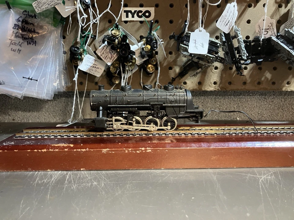 TYCO HO Chattanooga Steam Engine Parts - Image 1 of 4